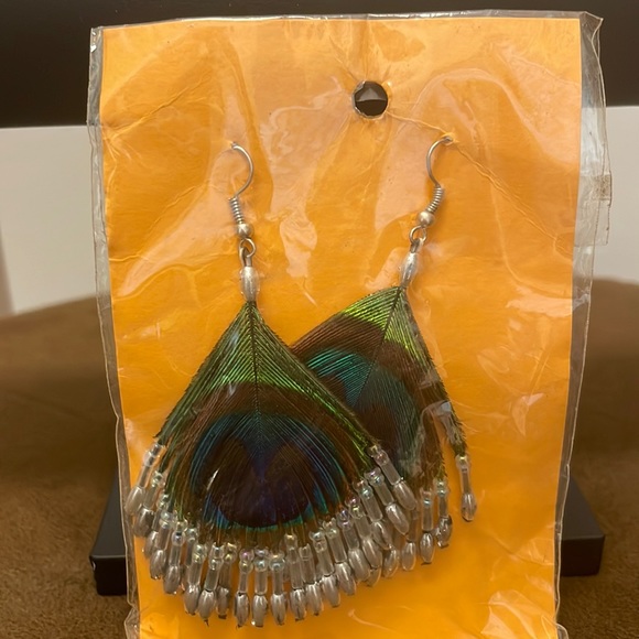 Peacock feathers Eatings NWOT - Picture 1 of 3